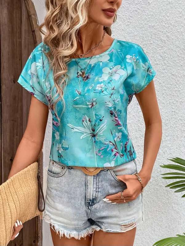 Stunning  Top: XL