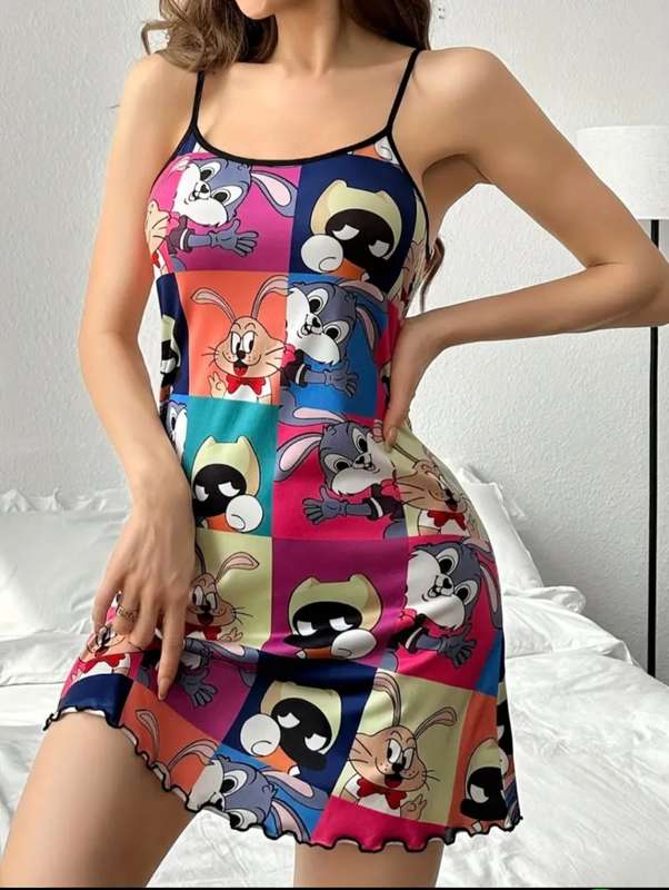 Cartoon sleepwear: Large