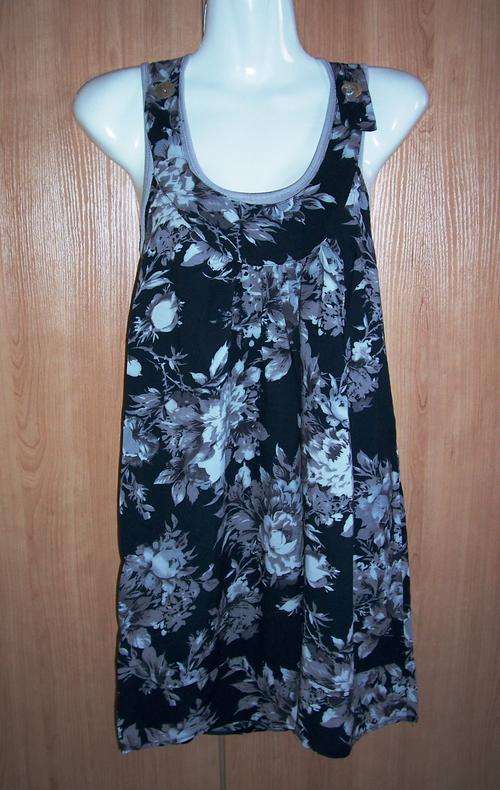 Beatiful Dress/Top with Flower Detail