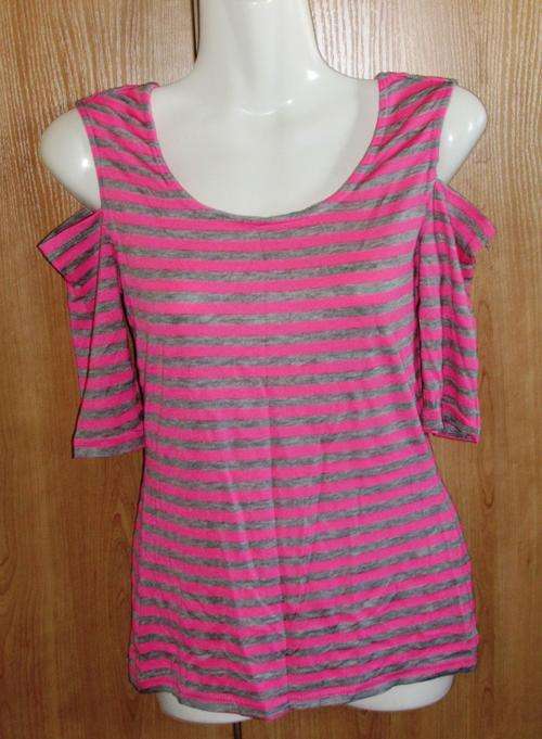 1/2 Sleeve T-Shirt from World Wide Wear