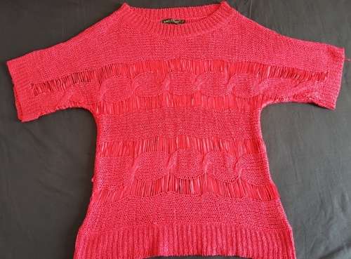 Funky Red Ribbon Yarn Knit