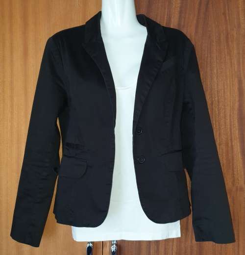 Stylish Black Blazer from Edgars