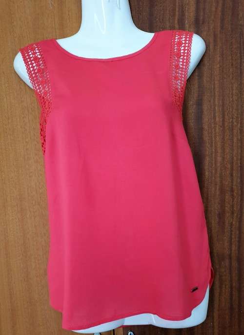 BRAND NEW Coral Top from Old Khaki