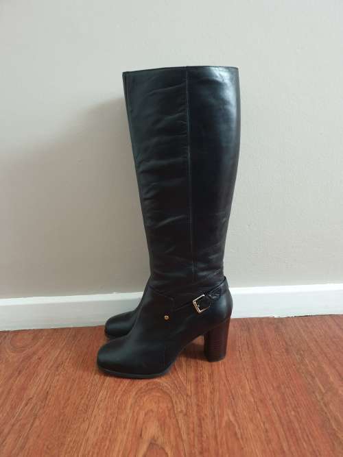 Stunning Black Genuine Leather Boots from Nine West
