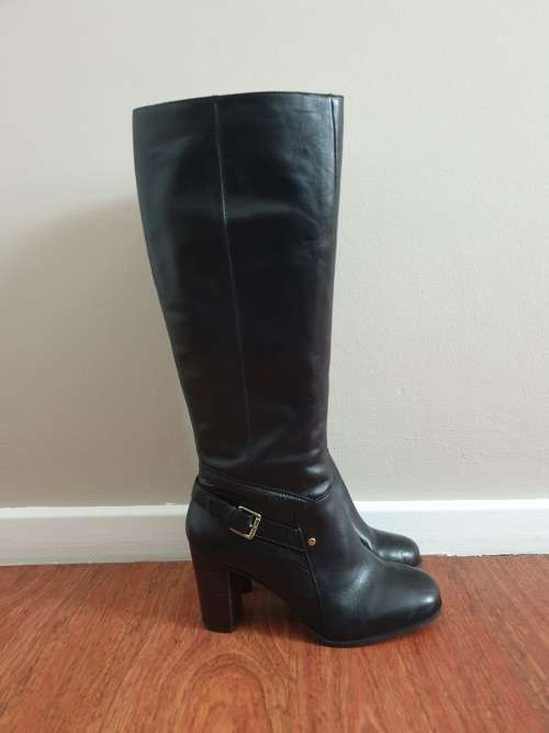 Stunning Black Genuine Leather Boots from Nine West