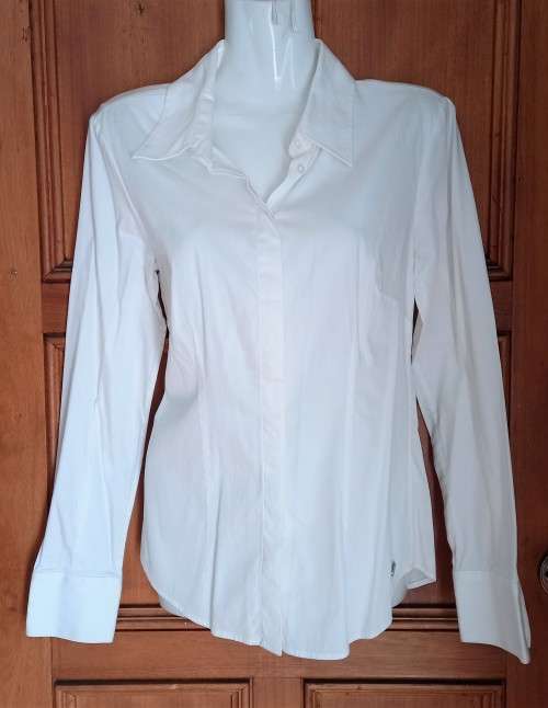 Stunning Button-Down White Shirt from Truworths