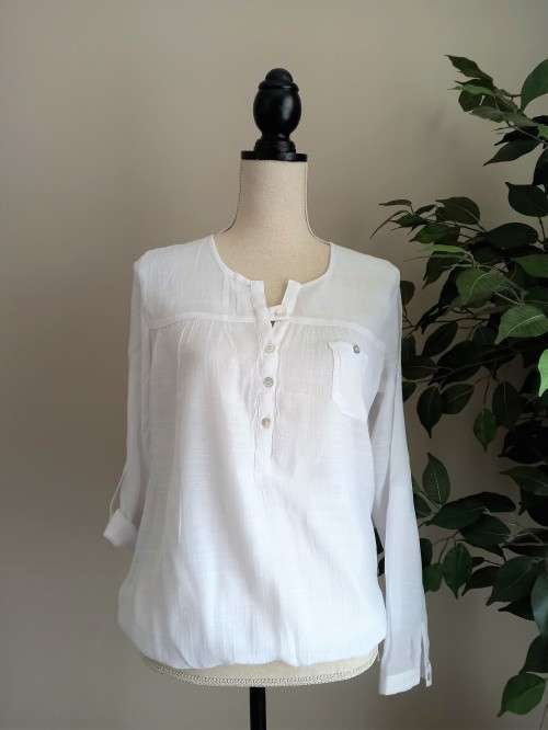 Stunning White Bubble Top from Truworth