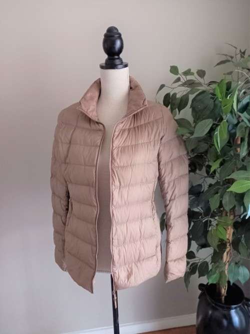 Stylish Taupe Goose/Duck Down Quilted Puffer Jacket
