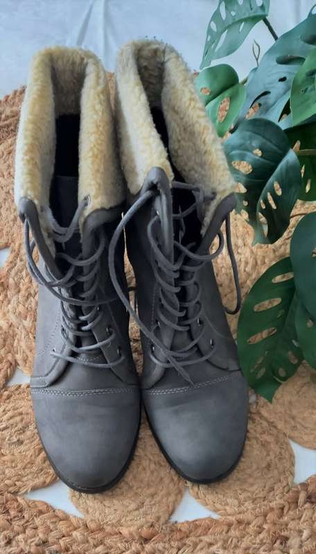 Stunning Grey Lace-Up Boots from Gino Paoli