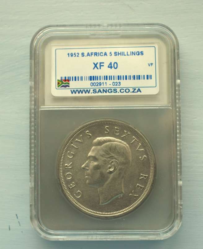 1952 SILVER KING GEORGE VI FIVE SHILLINGS. GRADED XF 40.