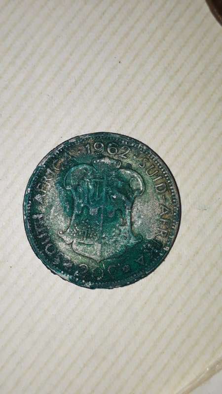 !!R1 Start!! Job lot 10 old coins  !!4 x is silver coins!!
