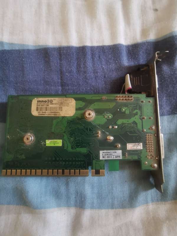 Job lot computer and laptop parts (GeForce 210 Graphics card and more)