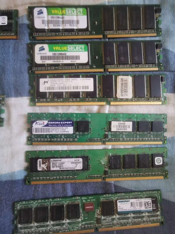 Job lot computer and laptop parts (GeForce 210 Graphics card and more)