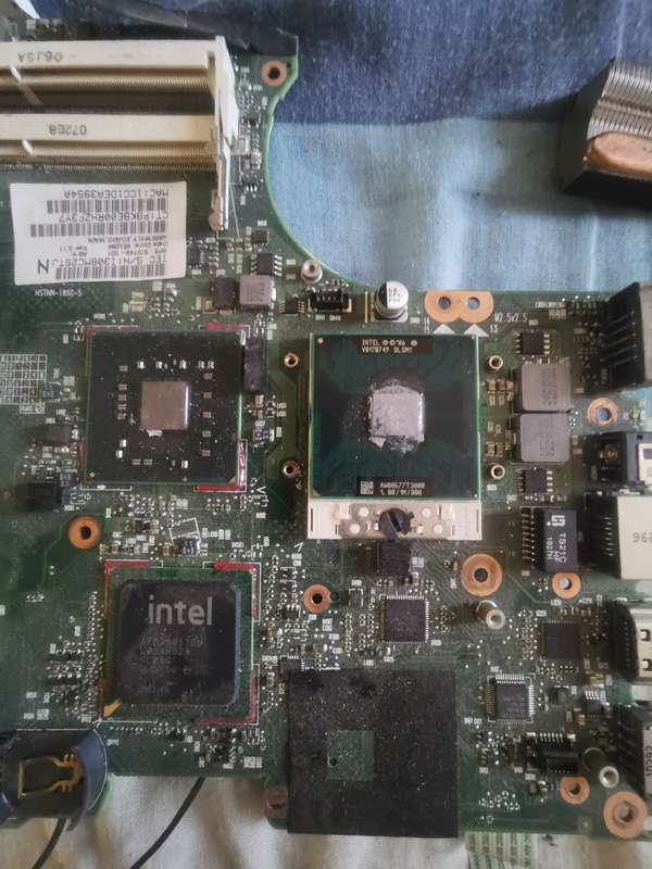 Job lot computer and laptop parts (GeForce 210 Graphics card and more)
