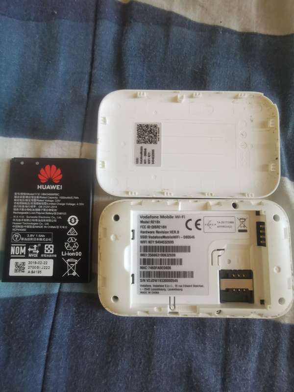 Vodafone 4G Mobile WiFi Router  Takes Simcard