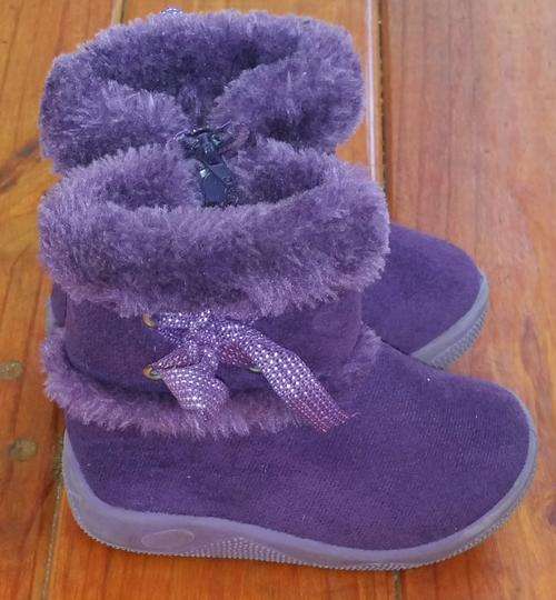 Girls Shoes size 5