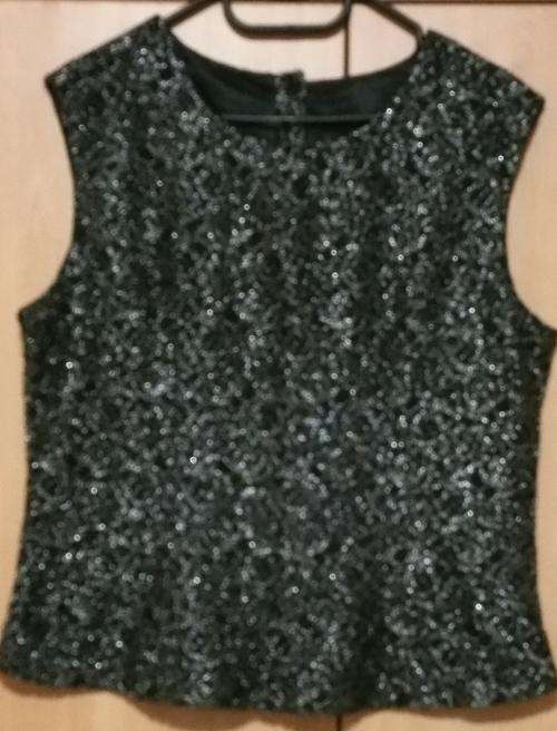 Ladies Evening Top Black and Silver Size 14