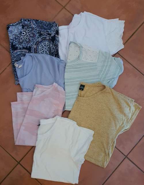Bulk Clothing 23