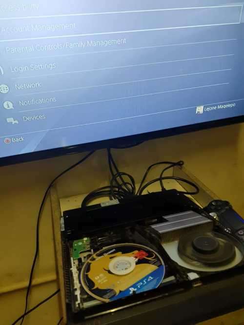 PS4 SLIM 500GB (Read Description)