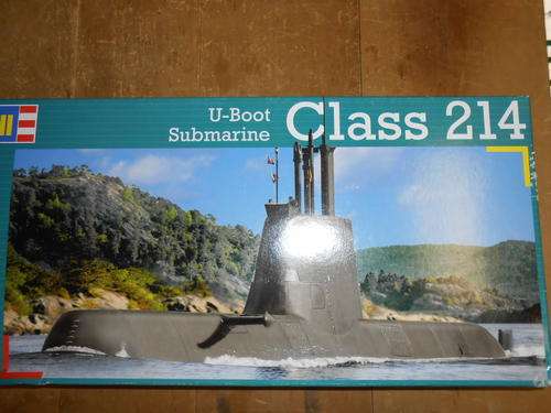 Revell 1/144  Class 214 Submarine