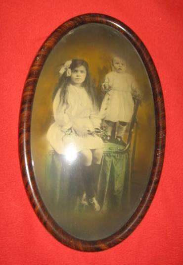 Antique Picture frame with curved glass (Collect in Pretoria)