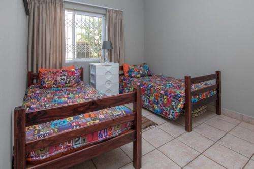 SEAVIEW FLAT SHARING IN BALLITO PEAK SEASON FOR NOV 2018 TILL 20TH DEC 2018 AVAILABLE