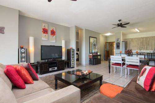 SEAVIEW FLAT SHARING IN BALLITO PEAK SEASON FOR NOV 2018 TILL 20TH DEC 2018 AVAILABLE