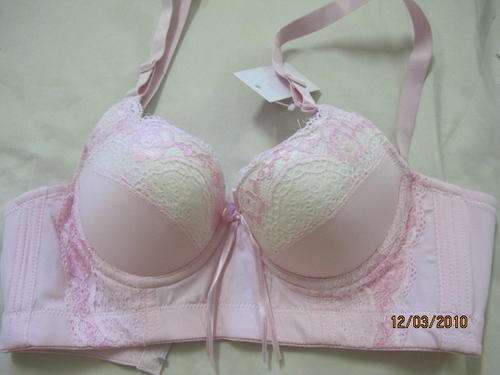 Triumph  --  Pink   bra with embroidery - CUP B    -  size 32  -ON SALE