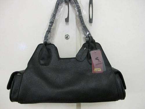 Ladies Black  hangbag-size L40cm x H 22cm x Bottom width 11cm