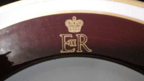 PHENOMENAL. A RED AND WHITE PLATE MADE BY BOOTHS IN LONDON ENGLAND