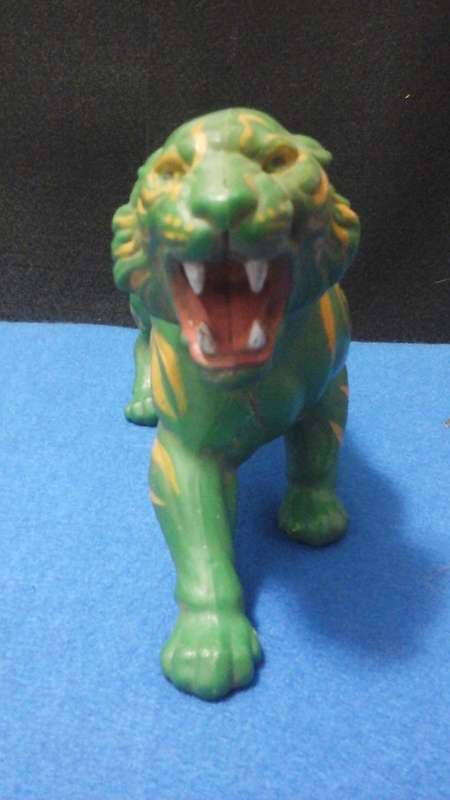 AWESOME MASTERS OF THE UNIVERSE BATTLE CAT. FANTASTIC!