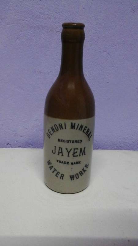 SIMPLY FANTASTIC BENONI MINERAL WATER WORKS BOTTLE. TERRIFIC COLLECTIBLE PIECE!