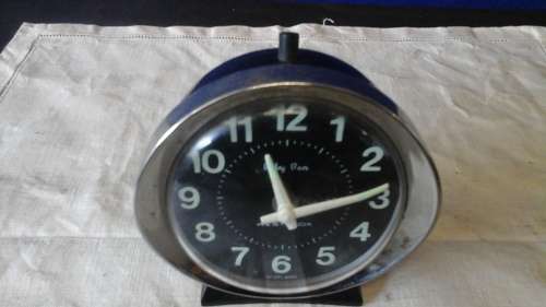 MAGNIFICENT VINTAGE BABY BEN WESTCLOX BEDSIDE CLOCK. MADE IN SCOTLAND. GREAT COLLECTIBLE!