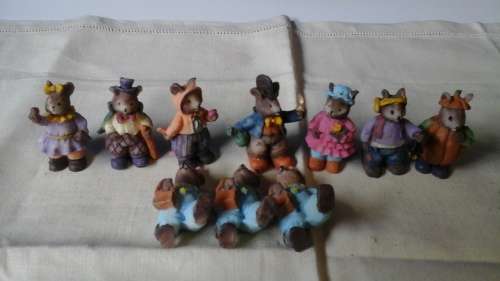 TEN EXTREMELY ADORABLE MINIATURE CERAMIC BEARS. CUTE AND COLLECTIBLE!
