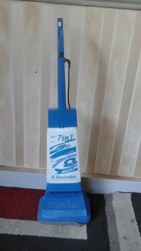 SIMPLY TERRIFIC ELECTROLUX NIMBUS 7IN1 MULTIPURPOSE HOME CLEANER. FANTASTIC!