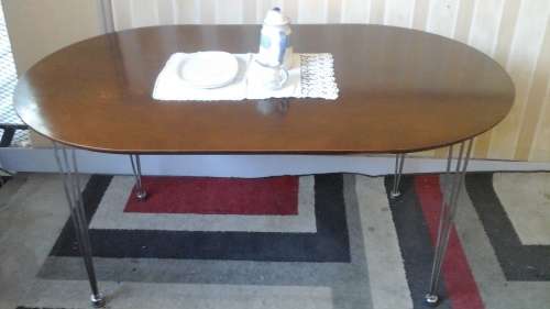 SIMPLY TERRIFIC WOOD AND STEEL DINNING ROOM TABLE. FANTASTIC AND FUNCTIONAL PIECE!