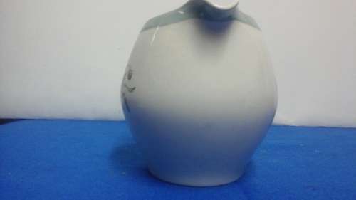 AMAZINGLY BEAUTIFUL VINTAGE ALFRED MEAKIN 'HEDGEROW MILK/ JUICE JUG. MADE IN ENGLAND. STUNNING!