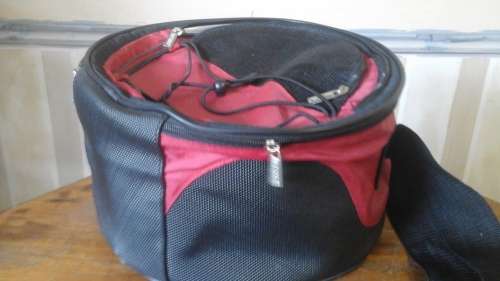 A MAGNIFICENT AND UNUSUAL GRILL'N CHILL'N COMBO COOLER BAG AND BRAAI COMBINATION
