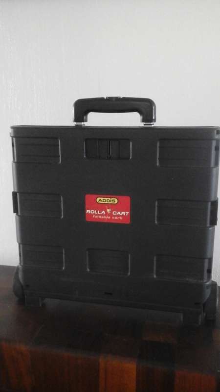 AWESOME ADDIS ROLL A CART.  VERY HANDY PIECE!