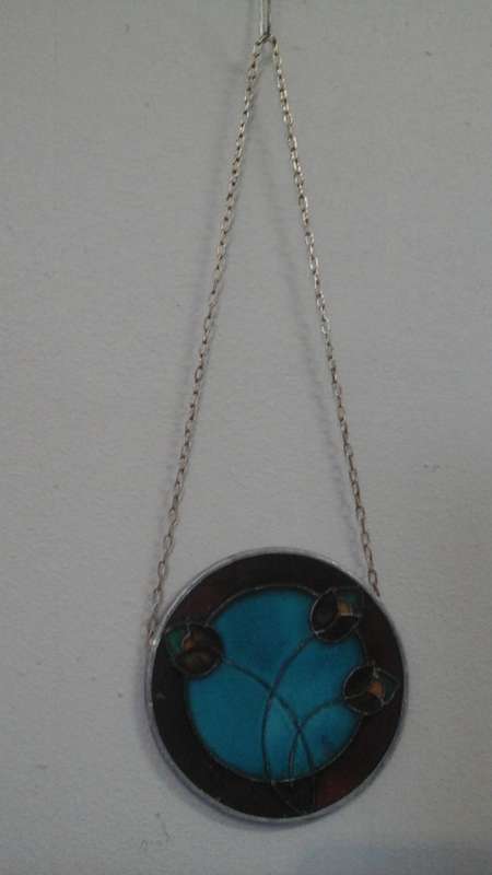 MAGNIFICENT VINTAGE STAINED GLASS WALL HANGING. REALLY BEAUTIFUL DECORATIVE PIECE!