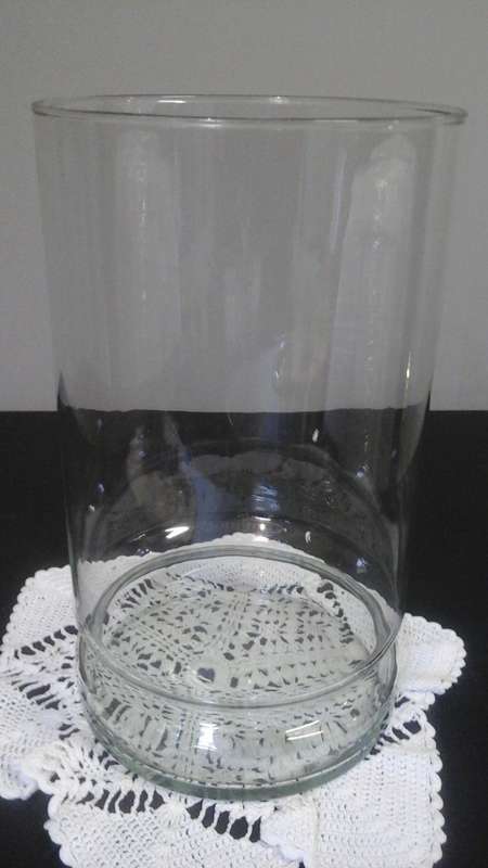 ABSOLUTELY GORGEOUS POSSIBLY CRYSTAL? VASE. EXQUISITE  PIECE!