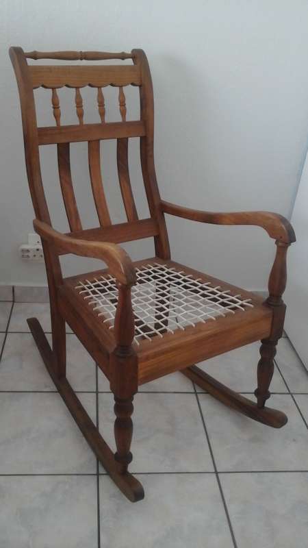 ABSOLUTELY STUNNING VINTAGE KIAAT AND RIMPIE ROCKING CHAIR. SPECTACULAR PIECE!