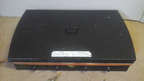 WOW AN INDUSTRIAL STYLE HEAVY DUTY GAS BRAAI. SELF IGNITING. HAS A SOLID AND A SLATTED SKILLET