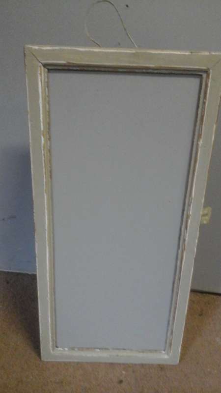 FANTASTIC CHALK PAINTED WOODEN BATHROOM CABINET. TERRIFIC AND USEFUL PIECE!