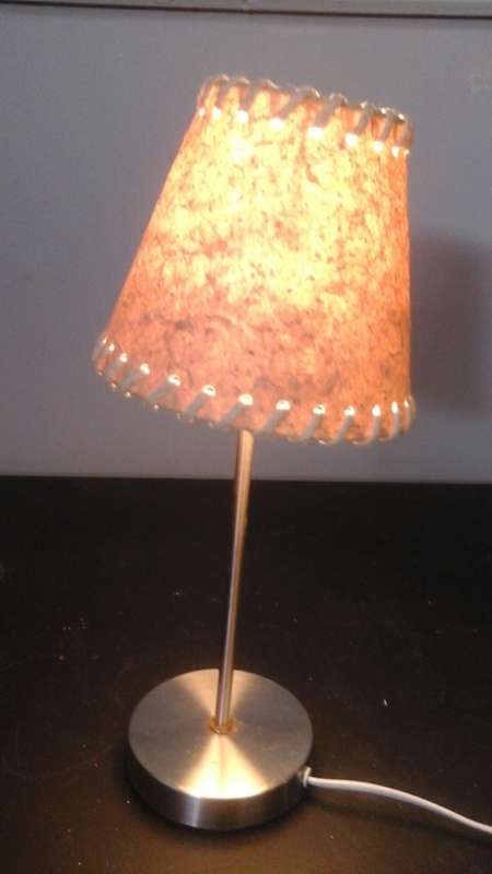 SIMPLY STUNNING TABLE LAMP. REALLY FABULOUS PIECE!