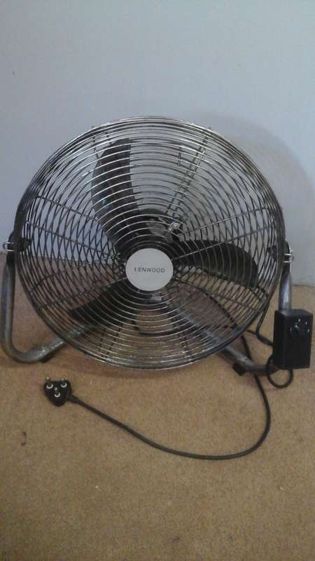 FANTASTIC FREESTANDING KENWOOD FAN. AWESOME PIECE TO KEEP YOU COOL!