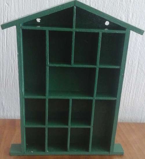 TERRIFIC HOUSE SHAPED GREEN PRINTERS TRAY. PERFECT TO HOUSE ANY COLLECTION!