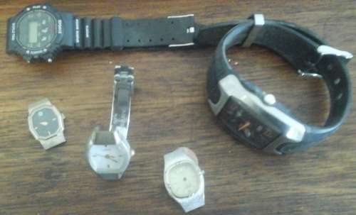 INCREDIBLE ASSORTMENT OF 5 WATCHES. FANTASTIC AND BEAUTIFUL SET!