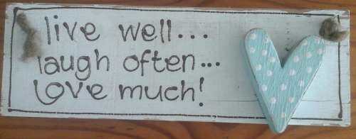 SIMPLY TERRIFIC WOODEN WALL HANGING PLAQUE. AWESOME PIECE!