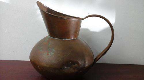 BEAUTIFUL LARGE BATTERED  VINTAGE COPPER WATERING CAN BY DE KLERK